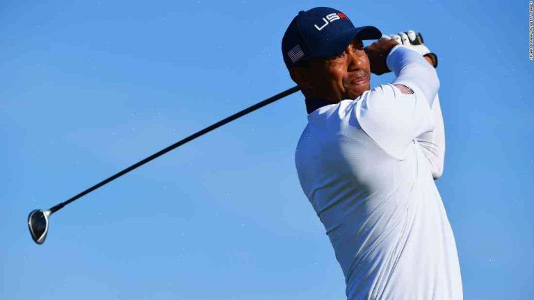 Tiger Woods Struggles to Right The Course at the Tour Championship